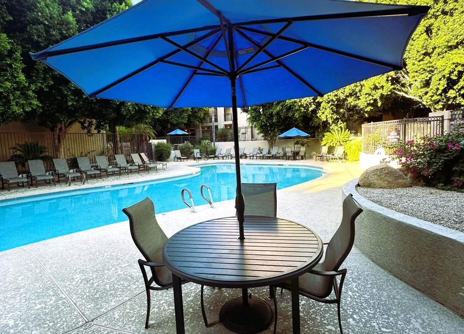 公寓 New Modern Apt, Vacation Or Long Stay 凤凰城